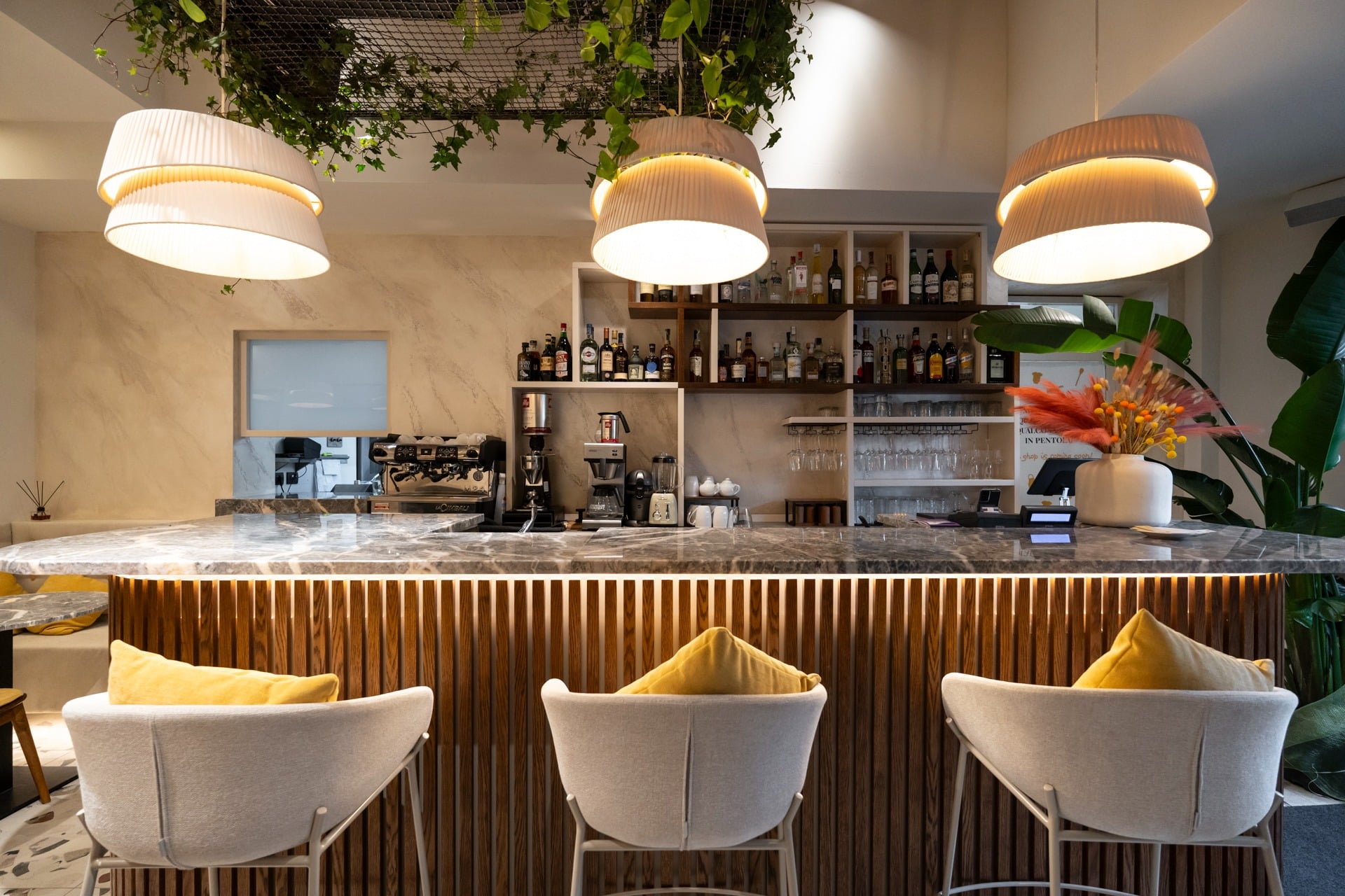 fronte di un ristorante