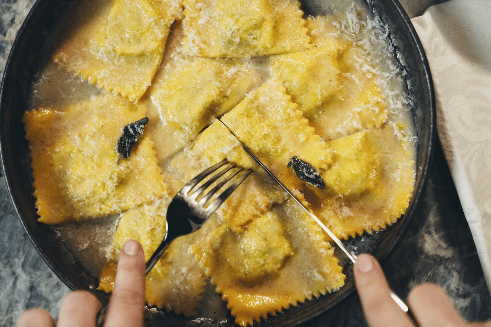 Ravioli della Nonna, handmade Tuscan pasta served at Sfoglia Re in Florence