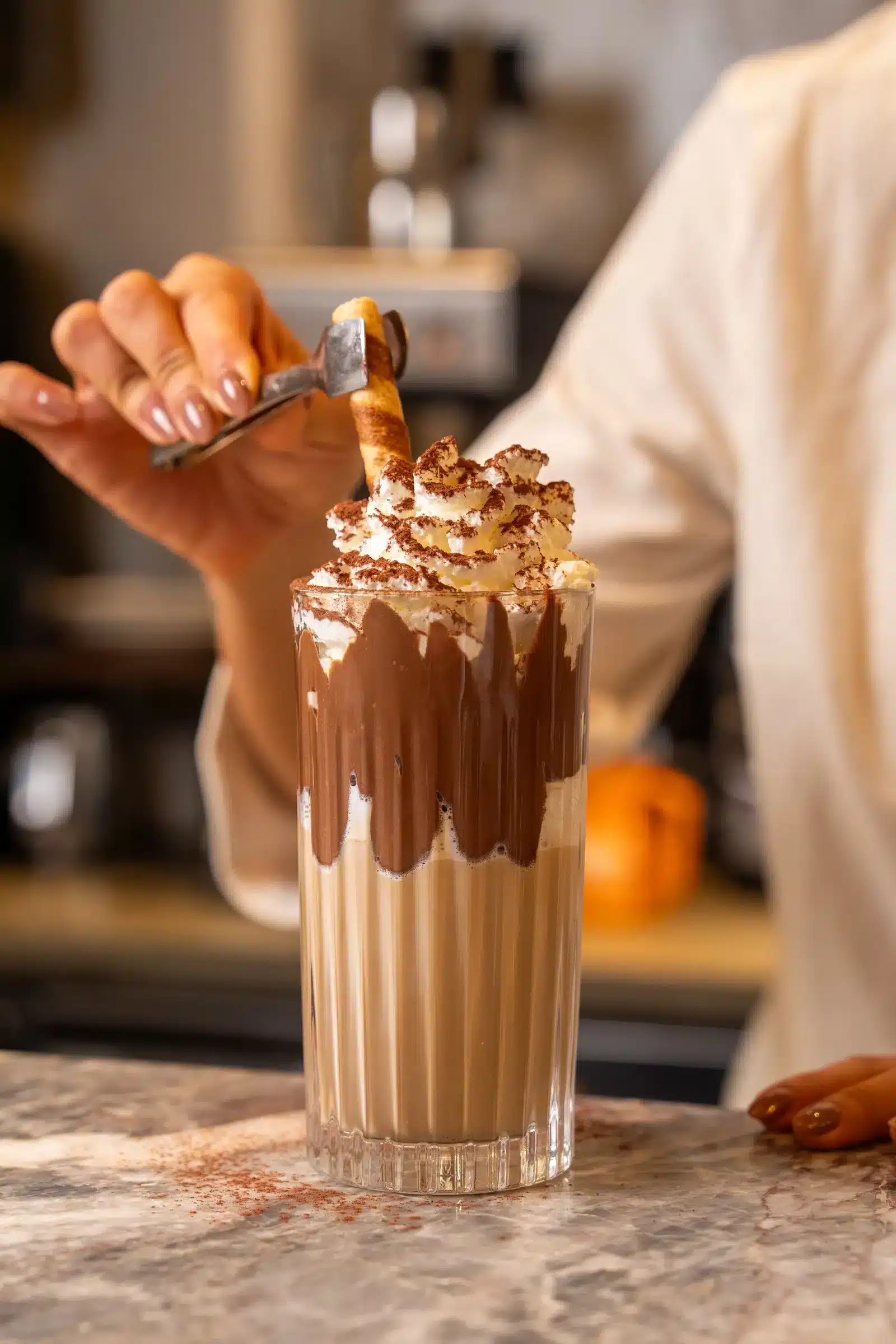 Frappè al cioccolato con panna